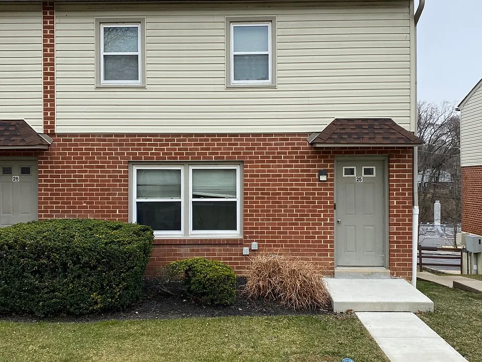 600 Grant Rd #16B