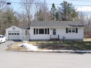 24 Arbor Dr, Veazie, ME 04401