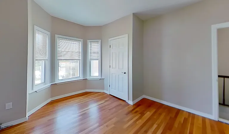 119 George St #3 — Photo 3