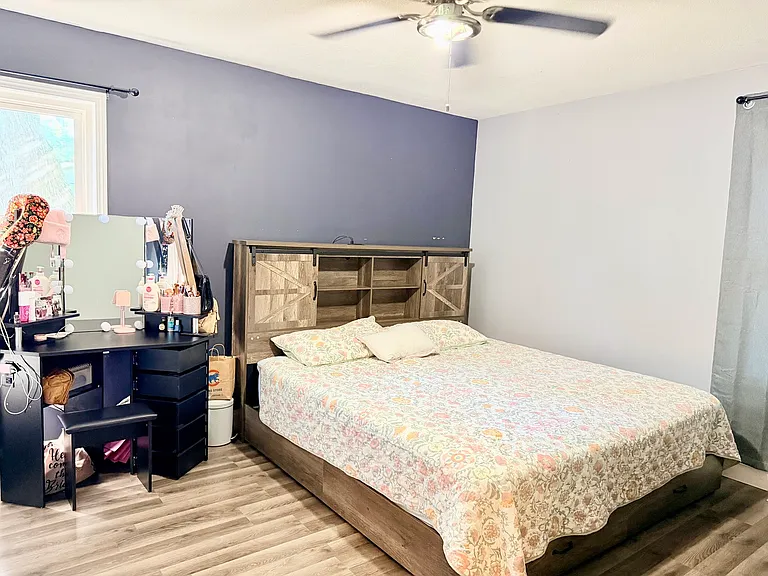 419 Singapore Ln — Photo 14