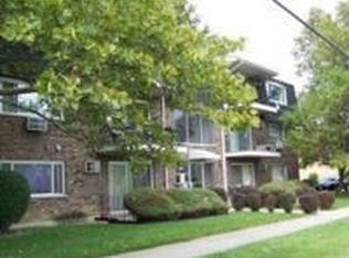 11010 Central Ave APT 1C, Chicago Ridge, IL 60415