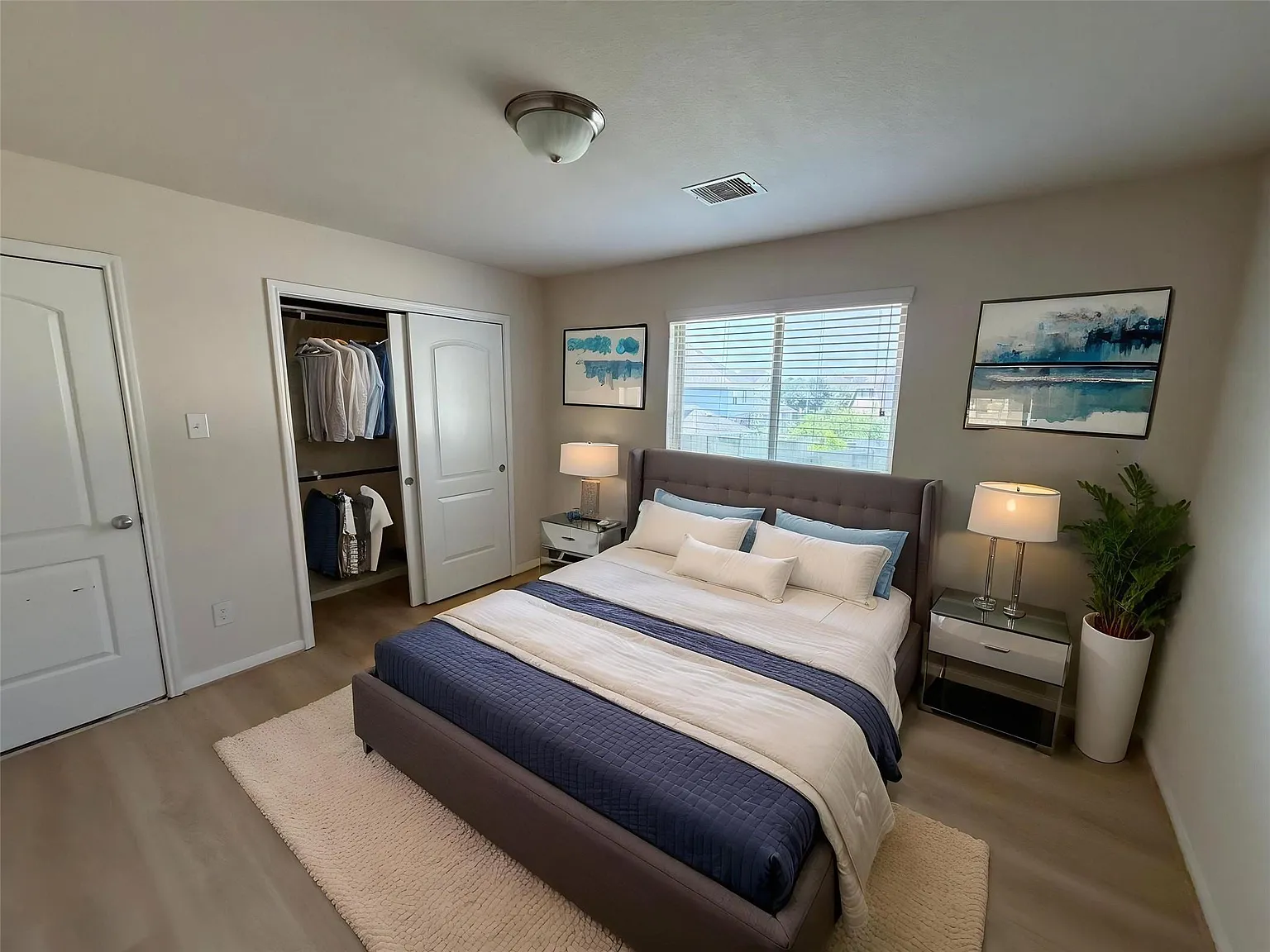 5 bed, 3.5 bath, 2848 sqft, $2,695 — Photo 4