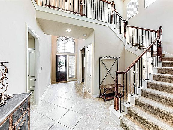 4th image of 5511 Cedar Elm Ln