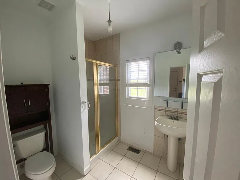 1021 Rolling Farm Dr — Photo 10