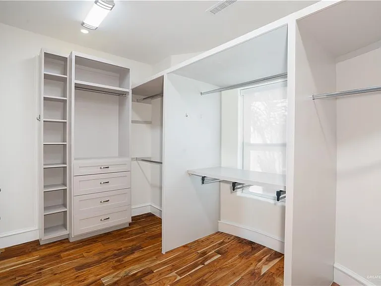 2013 Sabinal St — Photo 16