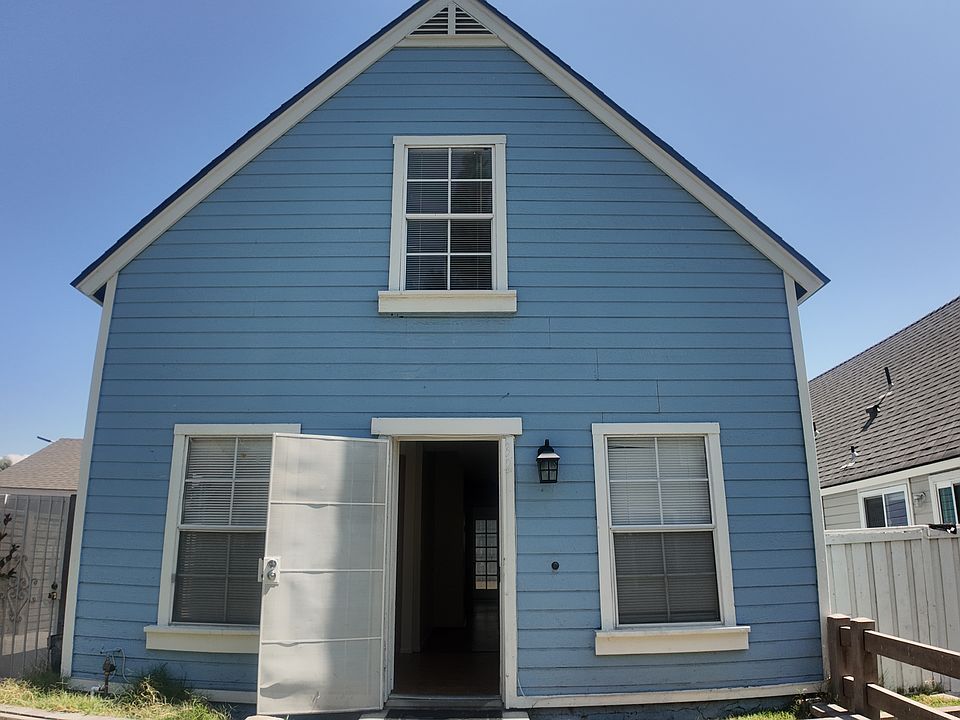 1st image of 14560 Woodland Dr Unit 32