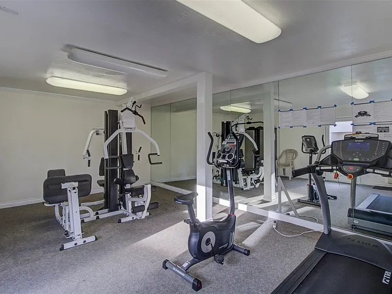 830 Broadway #27 — Photo 30