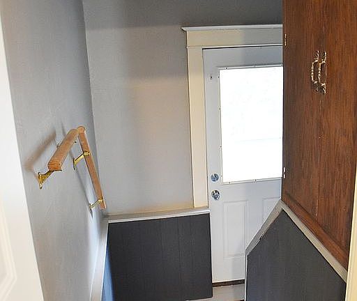basement entry
