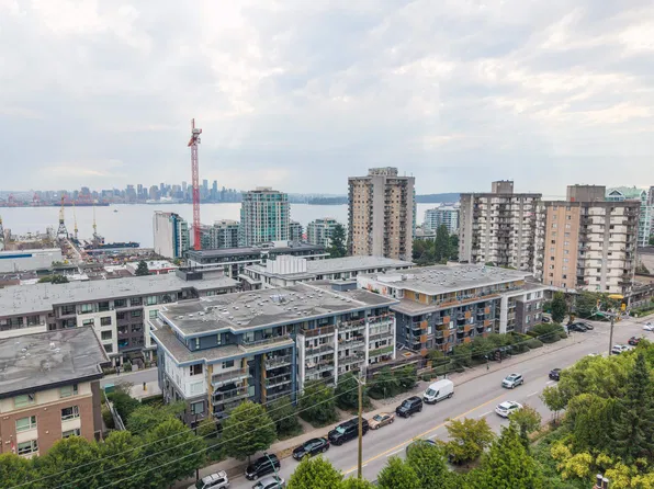 221 E 3rd St #414, North Vancouver, BC V7L 0C1