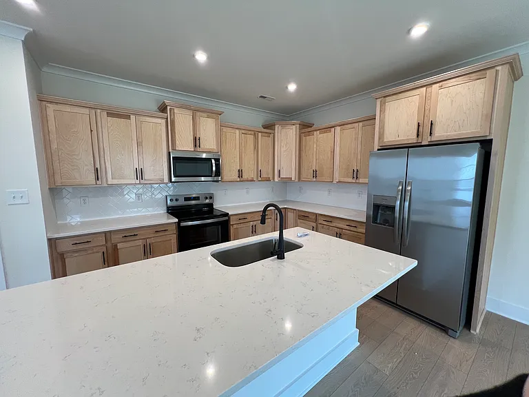 7930 Hartridge Dr — Photo 32