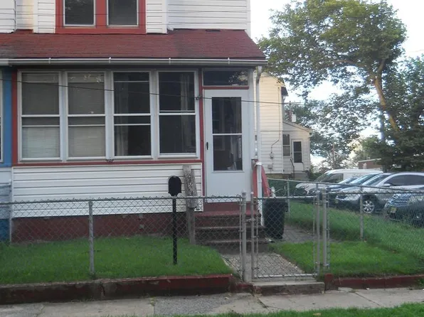 219 Haakon Rd, Brooklawn, NJ 08030