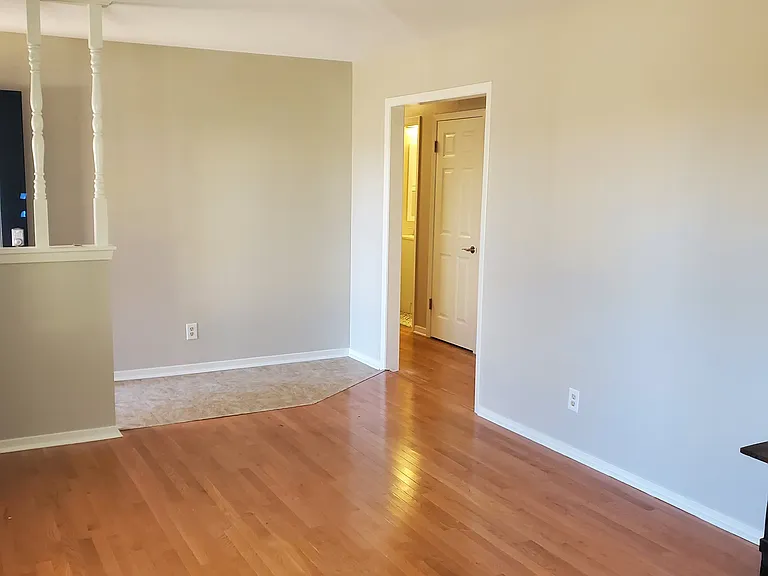 714 Manzanola Ln — Photo 4