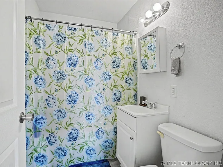 26 S Urbana Ave — Photo 11