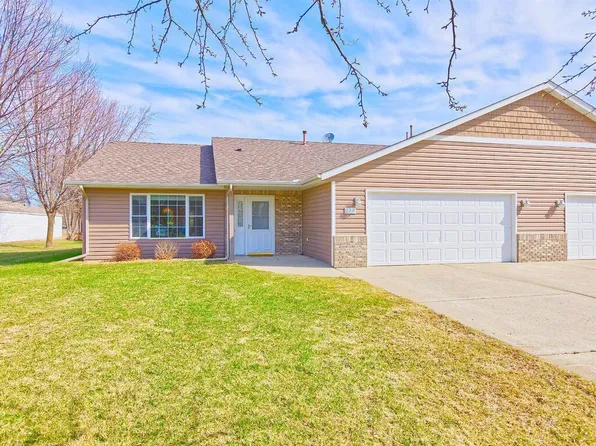 214 Linden Ave W, Winsted, MN 55395