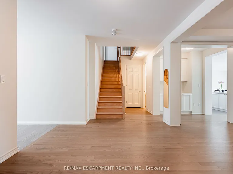 48 Sparrow Way — Photo 7