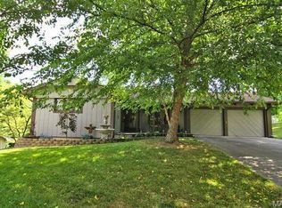 1612 Oak Hills Dr, Cape Girardeau, MO 63701
