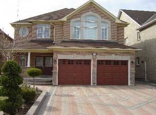 6722 Baby Gran Ct, Mississauga, ON L5W 1T2