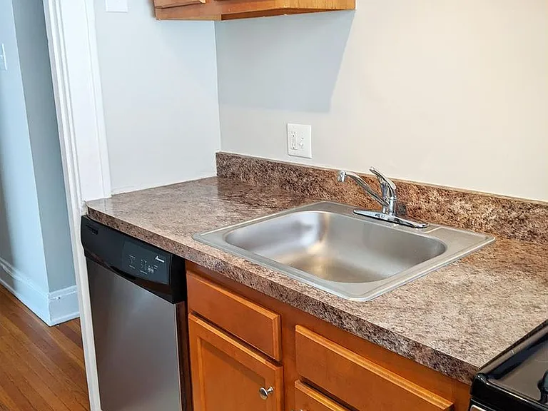 3654 Middleton Ave — Photo 38