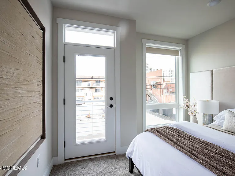 1403 Kingsley St #209 — Photo 24