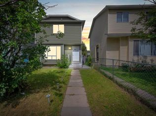 6022 S Martingrove Rd NE, Calgary, AB T3J2M8