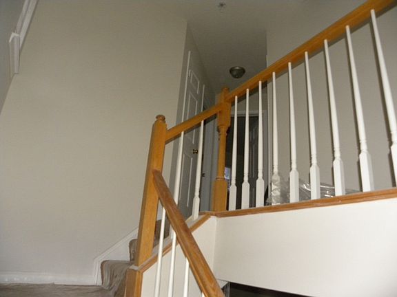 4th image of 511 Stafford Glen Ct