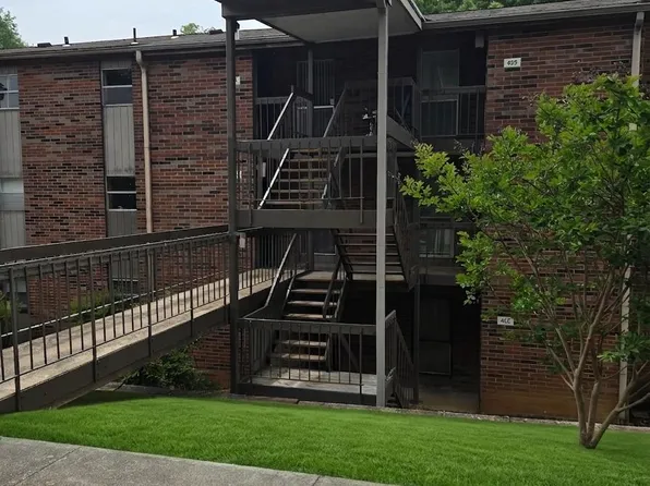 435 Canberra Dr, Knoxville, TN 37923