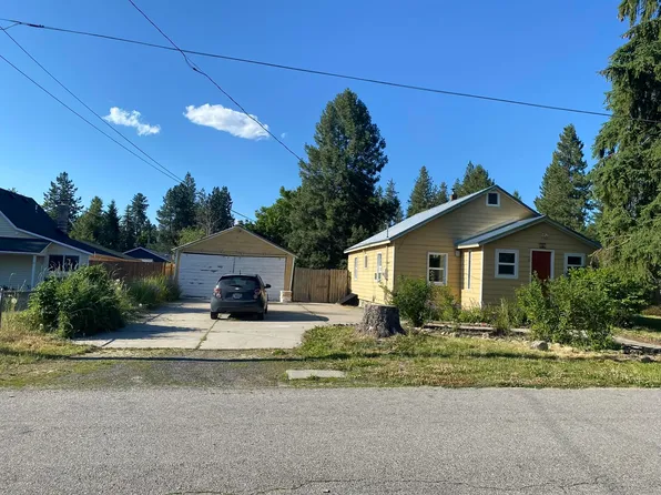 427 E 3rd St, Deer Park, WA 99006