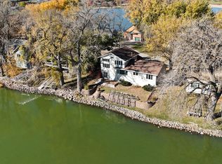 6 Edgewater Rd, Slayton, MN 56172