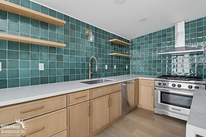 4822 Doliva Dr — Photo 5