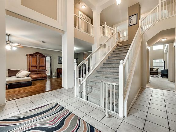 5th image of 209 Flatwood Dr