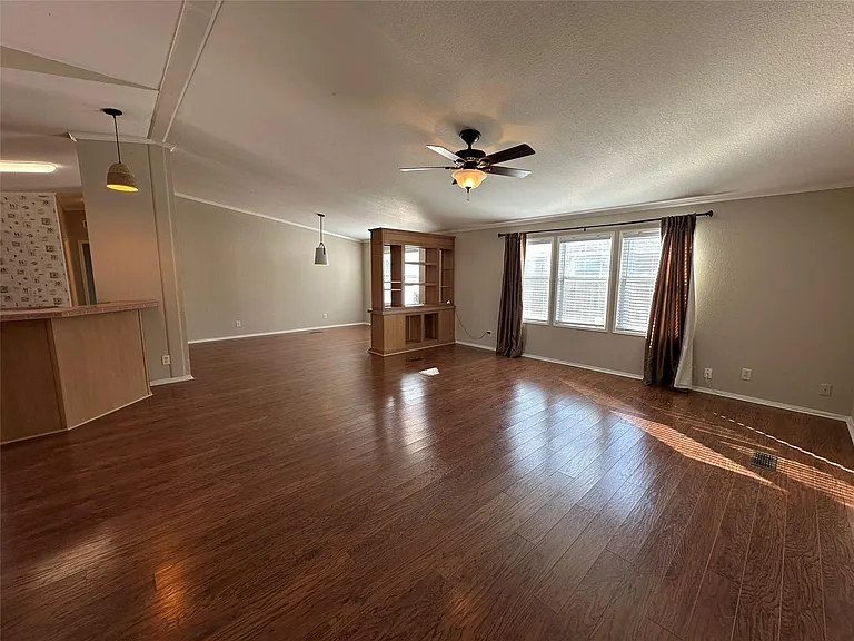 104 Ramirez St — Photo 23