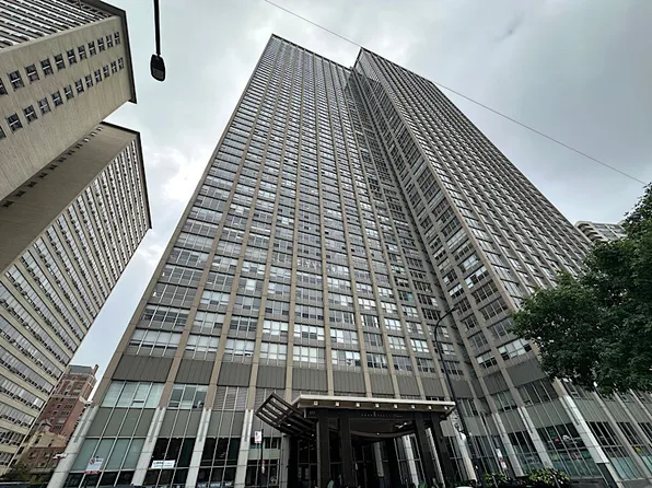 655 W Irving Park Rd APT 1007, Chicago, IL 60613