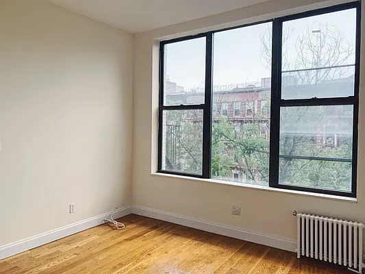 Rented by Sky Management | media 25