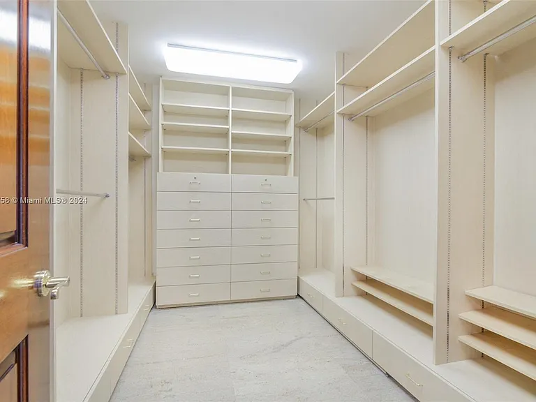 9601 Collins Ave #T4 — Photo 4