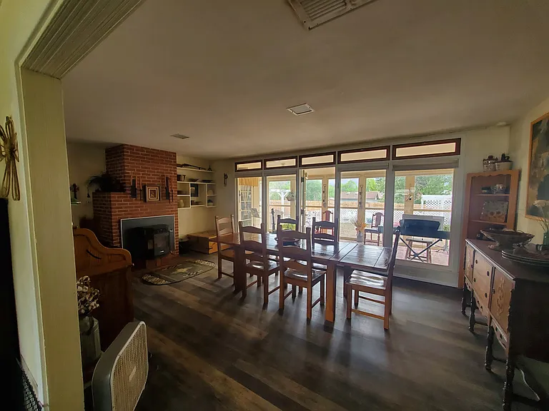 481 W Bush St — Photo 5