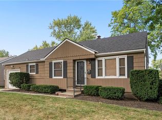 2004 W 72nd Ter, Prairie Village, KS 66208