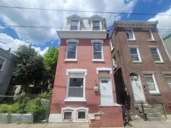 209 E Bringhurst St, Philadelphia, PA 19144