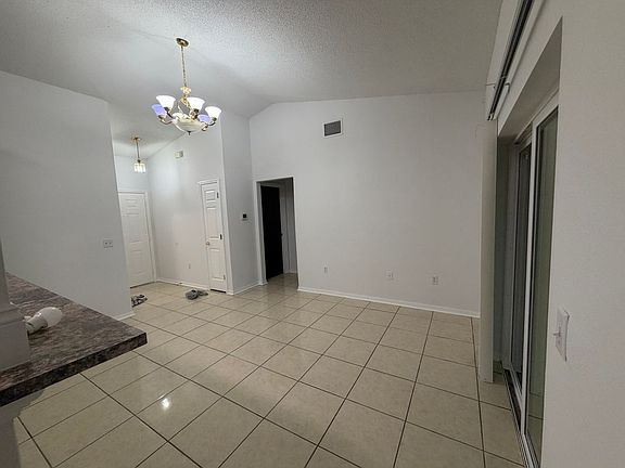 3rd image of 1307 Laurel Glen Dr