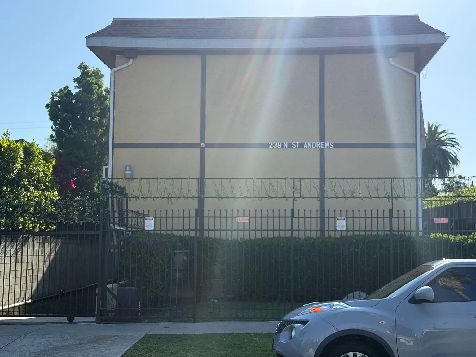 2 bed, 1.5 bath, 800 sqft, $2,500 — Photo 1