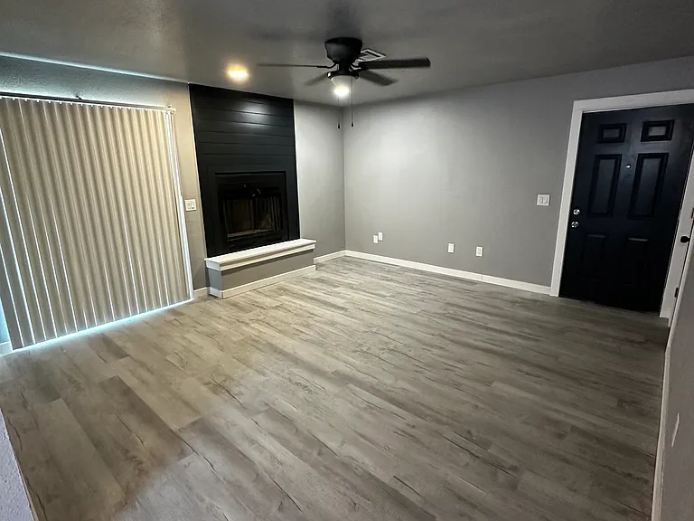 1200 N Cedar Ave #424 — Photo 8