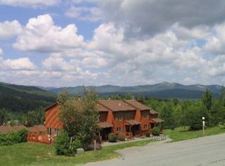 29 Summit Rdg, North Creek, NY 12853