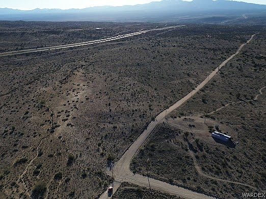 4th image of 353-15-018 E Powerline Rd
