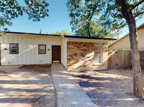916 Navarro Dr, College Station, TX 77845