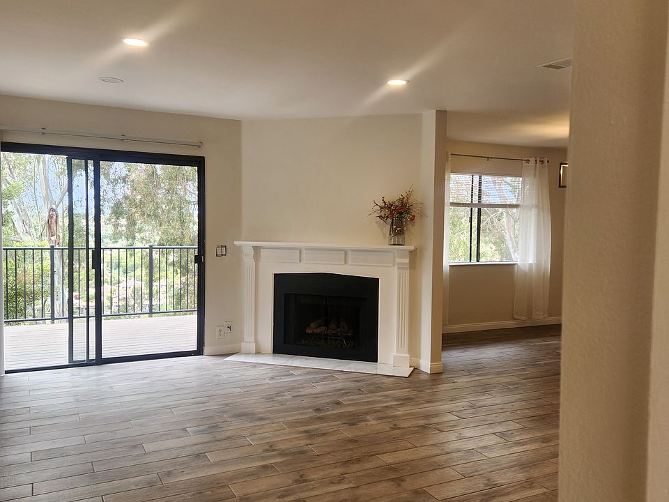 1st image of 3048 Avenida Christina #3048