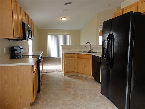 5th image of 12630 Lake Vista Dr