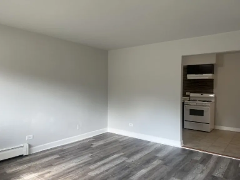 8641 South 82nd Court — Photo 5