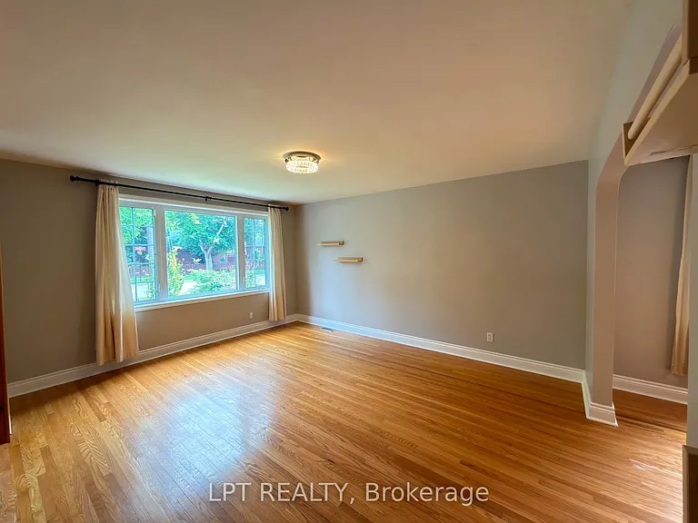 20 Gregory St — Photo 9
