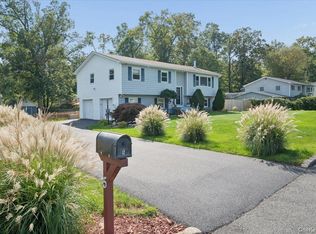 5 Cottonwood Court, Bardonia, NY 10954