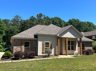243 Windsong Loop, Wetumpka, AL 36093