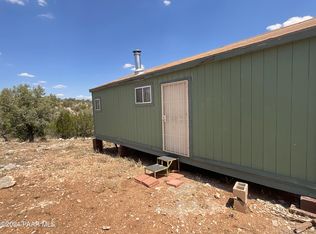 30750 W Bearclaw Rd, Seligman, AZ 86337